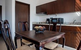 2Br/2Ba Condo 1 Block To Ocean! - Unit 7